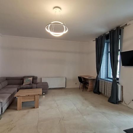 브라쇼브 Casa J. Gusbeth 아파트 외부 사진