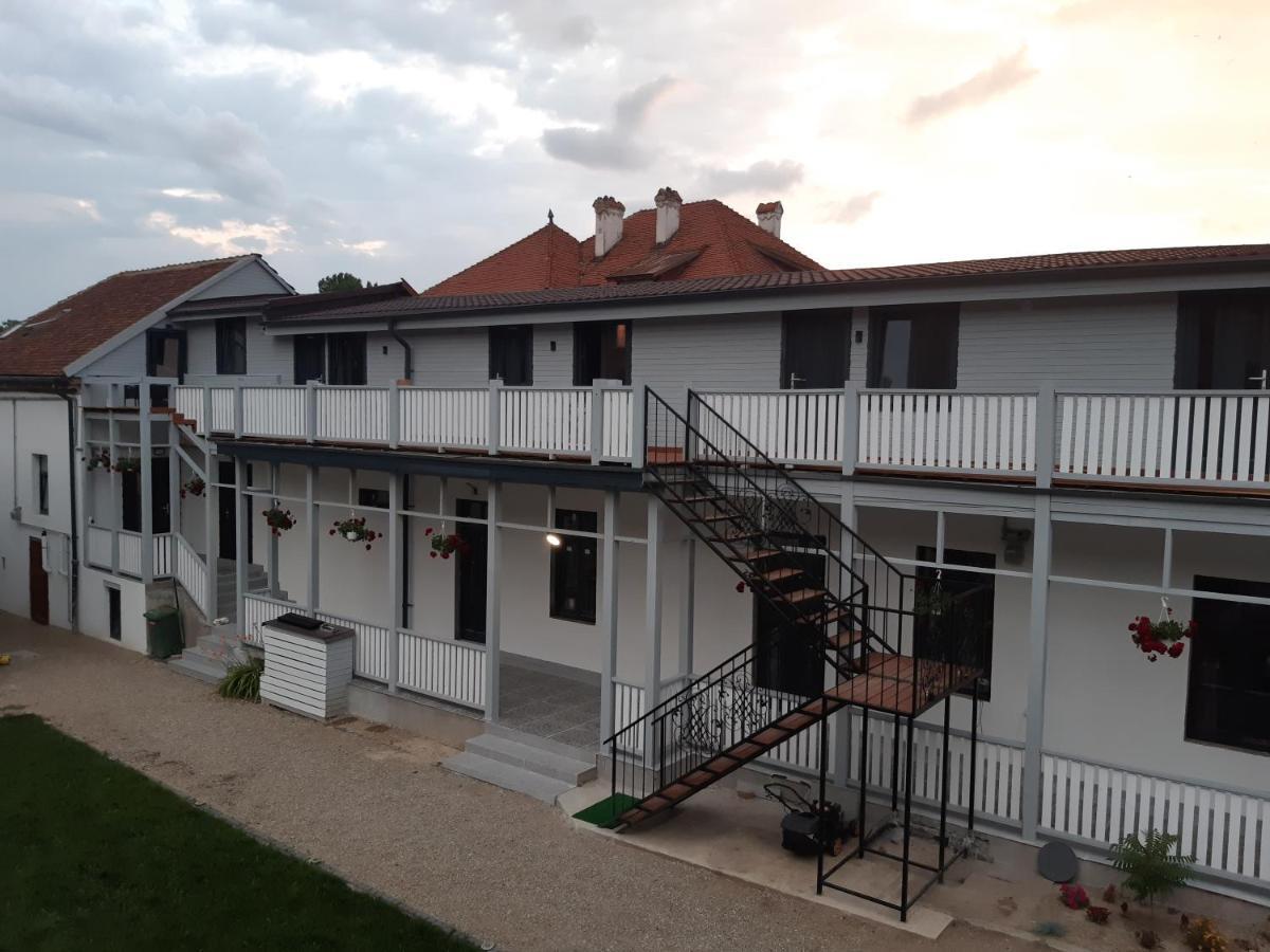 브라쇼브 Casa J. Gusbeth 아파트 외부 사진